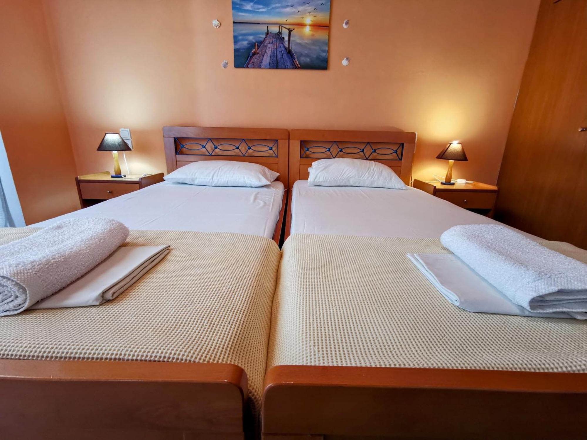 Iris Aparthotel
